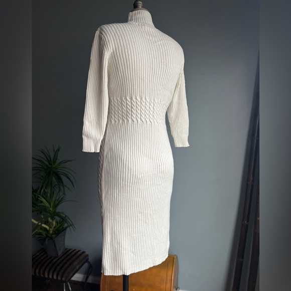 Eva Mendez New York and Company Winter White Cable Knit Dress Size Medium - Picture 4 of 5